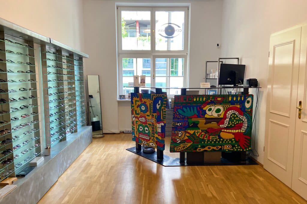 Über Uns 12 Myopie Institut Slider-6